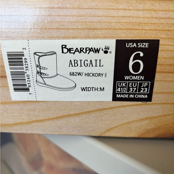 NEW BearPaw Abigail Boots - Size 6 - Picture 5 of 6